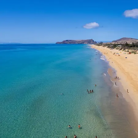 Sea-esta By An Island *